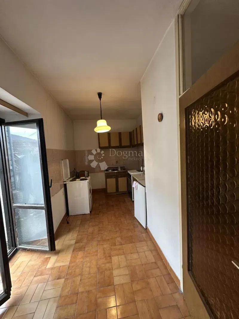 Casa Knin, 300m2 – 3
