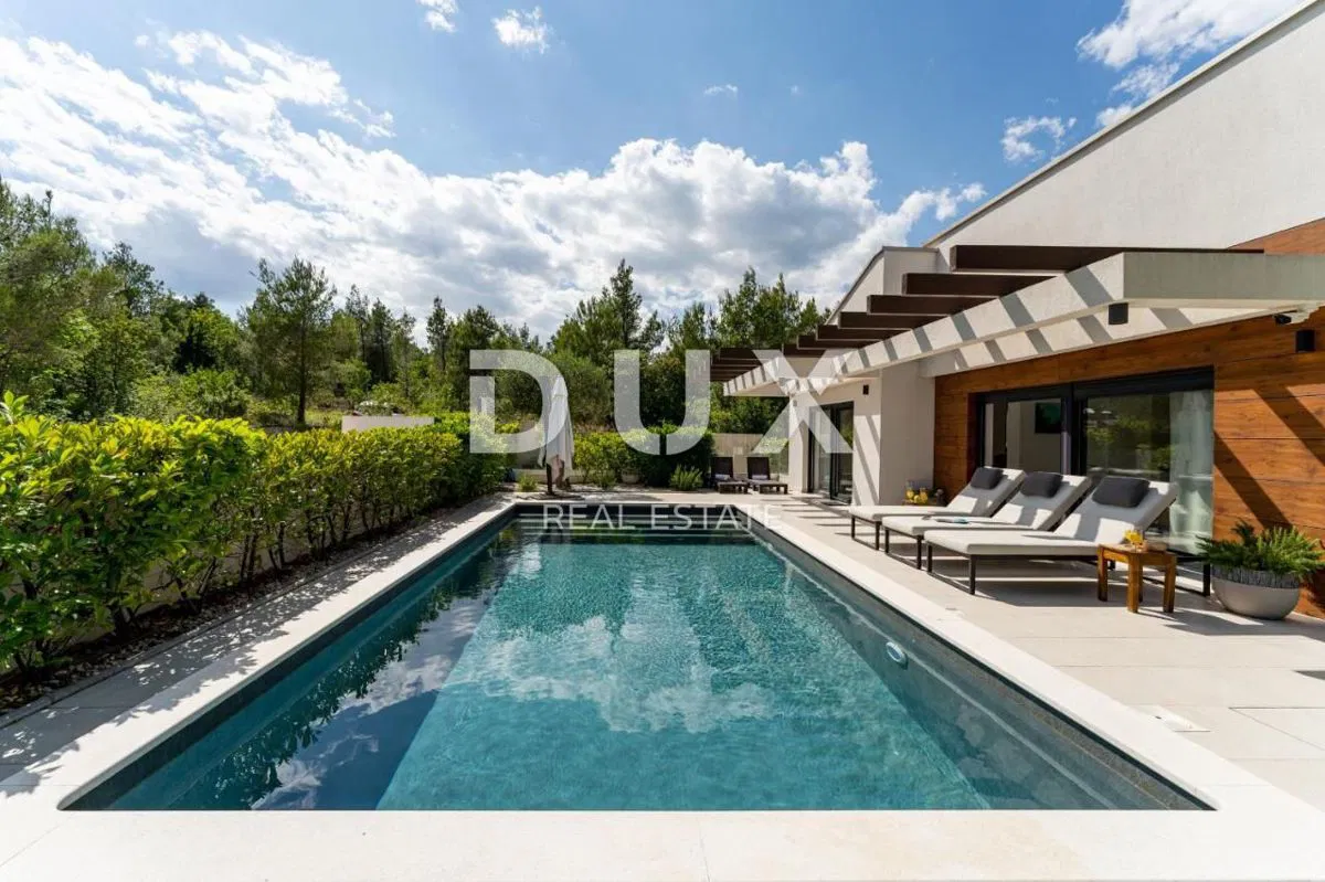 ZADAR, PRIDRAGA - Luxus villa medencével a tenger közelében