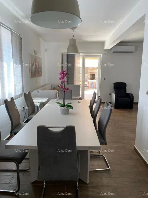 For sale: House, 200 m², Raša – 3