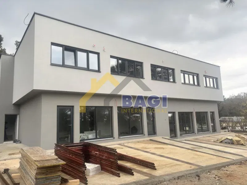 Commerciale Novigrad, 280m2
