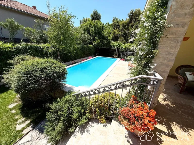 Authentic Dalmatian Villa – A Fusion of Tradition and Modern Technology – 3
