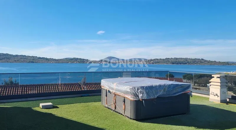 Apartmanska kuća u blizini plaže, Srima- Vodice – 2
