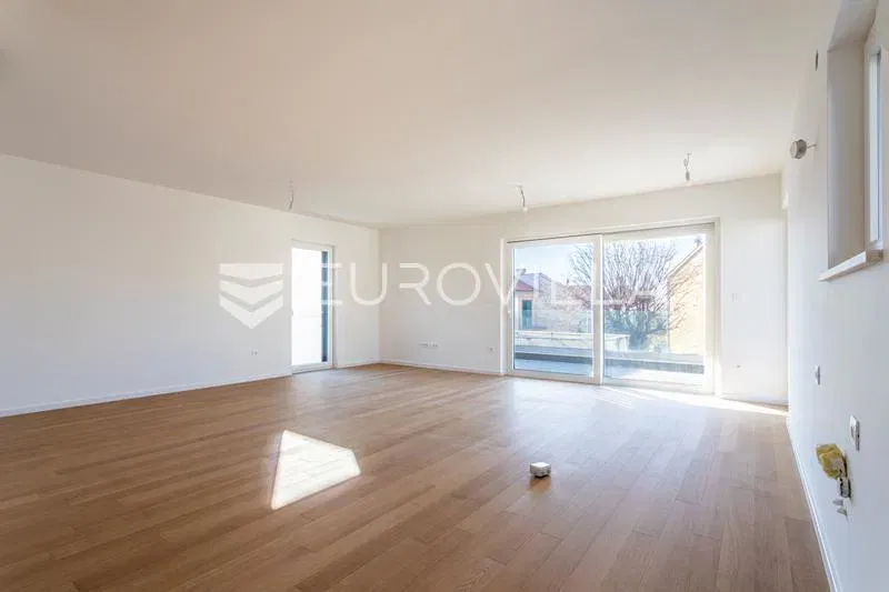 Vodice, NEWLY BUILT, spacious apartment in the center of town, 117.53 m² – 3