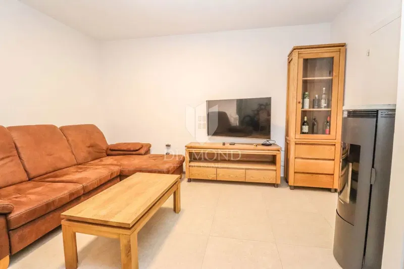 Grazioso appartamento con giardino privato a Premantura – 3