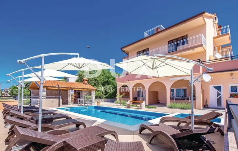NOVI VINODOLSKI - Appartamento 3 camere da letto + soggiorno con piscina, vicino al centro – 2