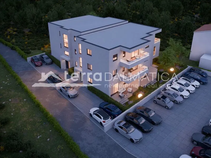 Two-bedroom apartment in Brodarica with a spacious terrace – 3