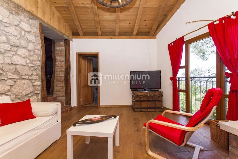 Brseč, 120m2, prekrasna kuća s bazenom i pogledom – 2