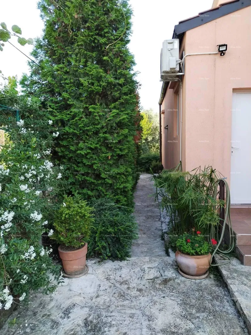 ROVINJ – APARTMENT BUILDING IN A QUIET LOCATION, IDEAL FOR INVESTMENT – 3