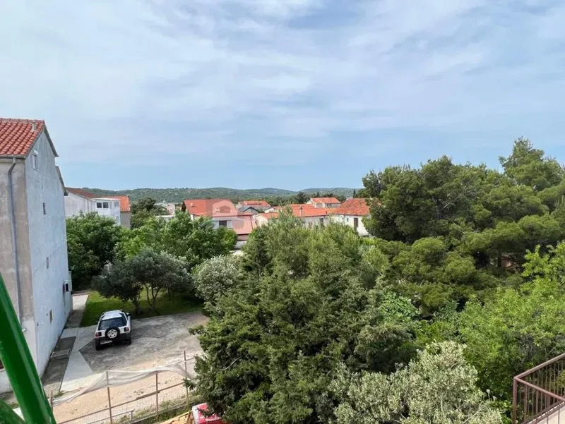 PRODAJA – GRAĐEVINSKO ZEMLJIŠTE U PIROVCU