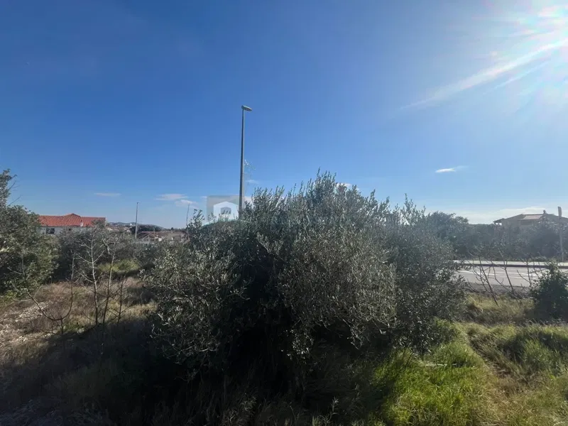 Land Jezera – 3