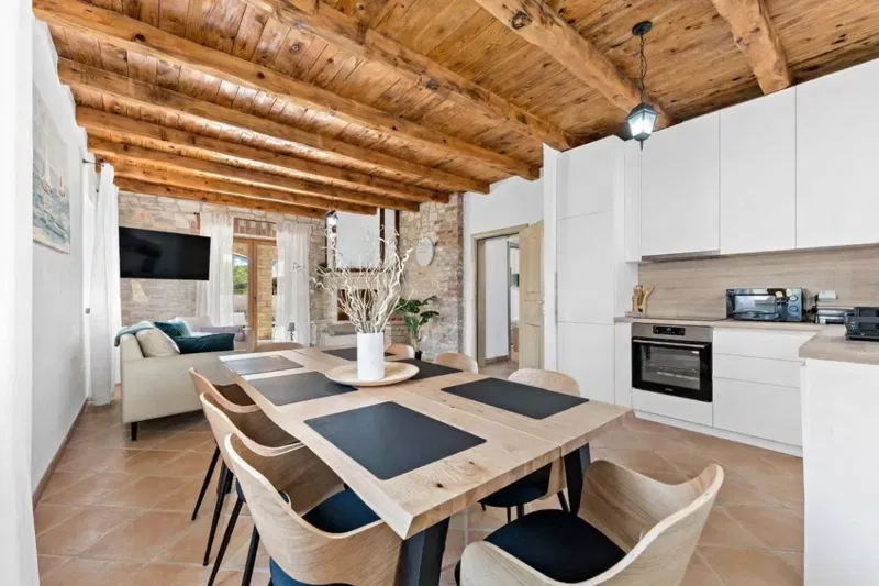Stone villa with heated pool – 3