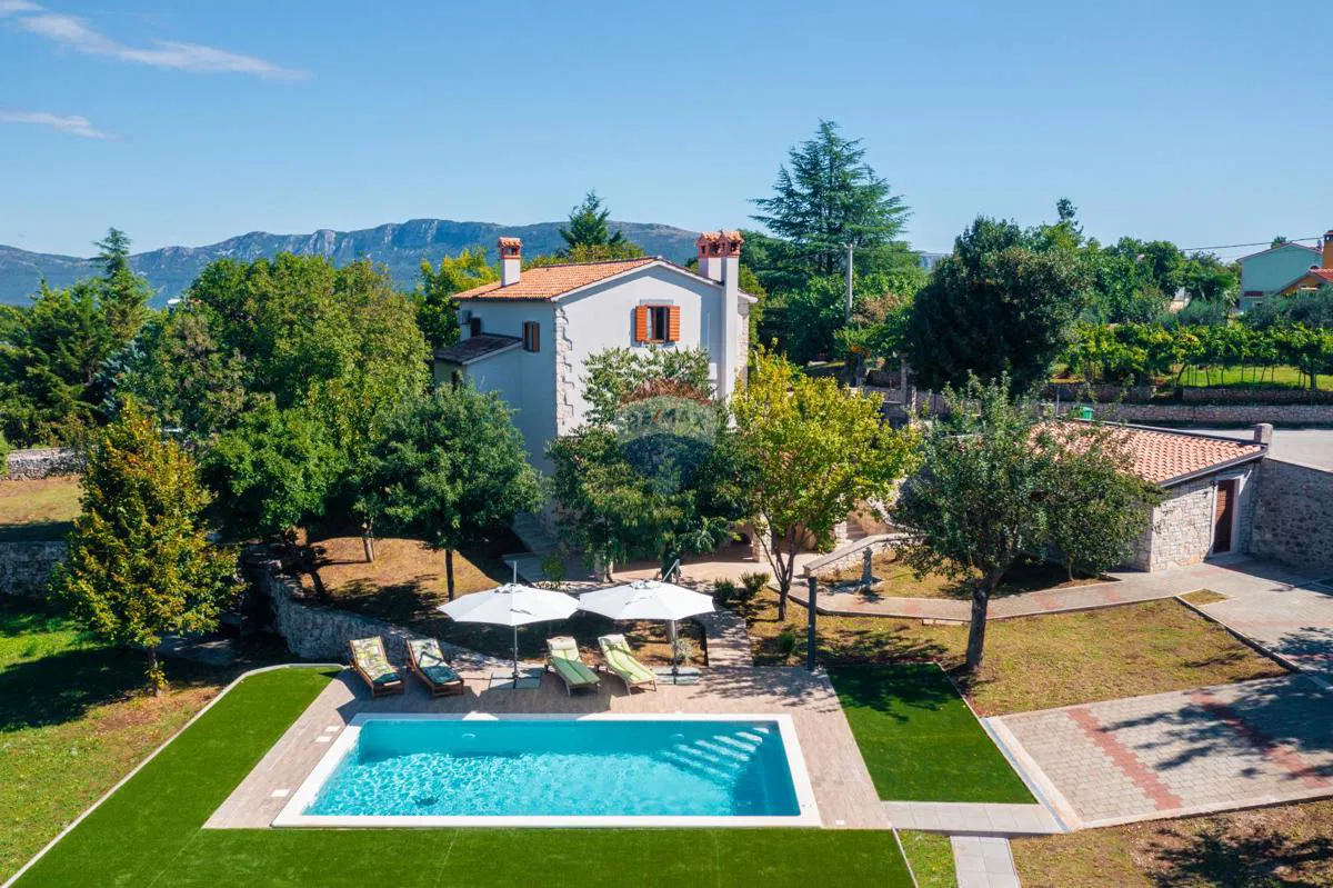 Casa Nedešćina, Sveta Nedelja, 350,88m2