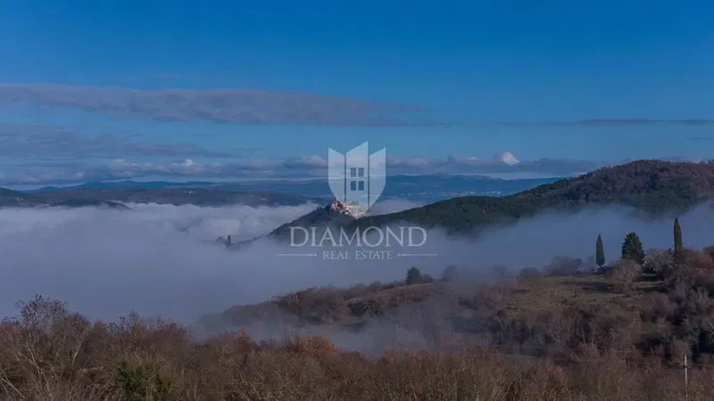 Motovun, surroundings, building land for your home! – 2
