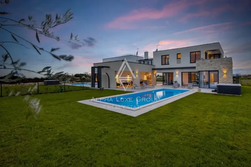 Istria, Brtonigla: Luxury villa with sea view – 2