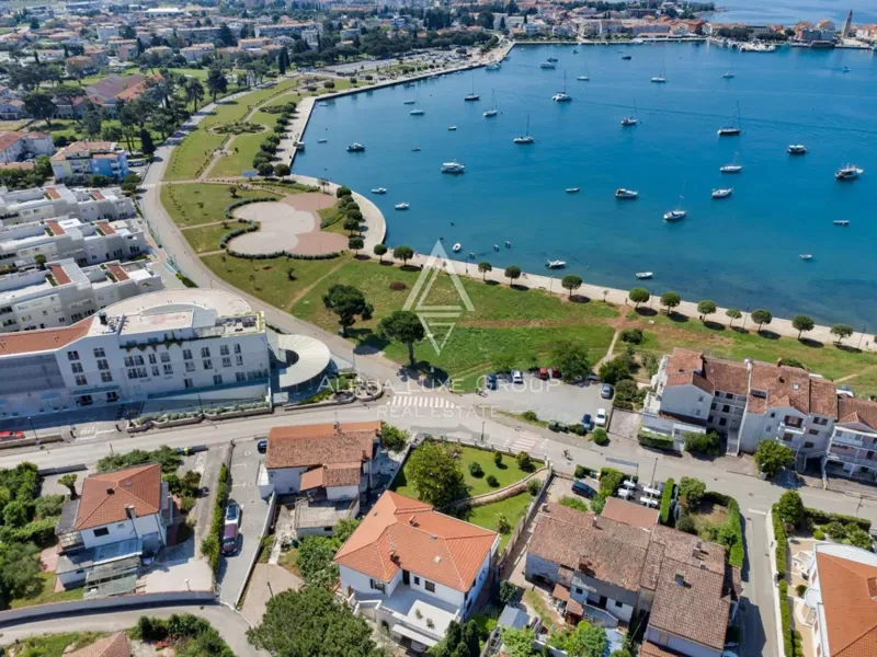 Istria, Umago – Elegante casa con vista mare vicino mare – 2