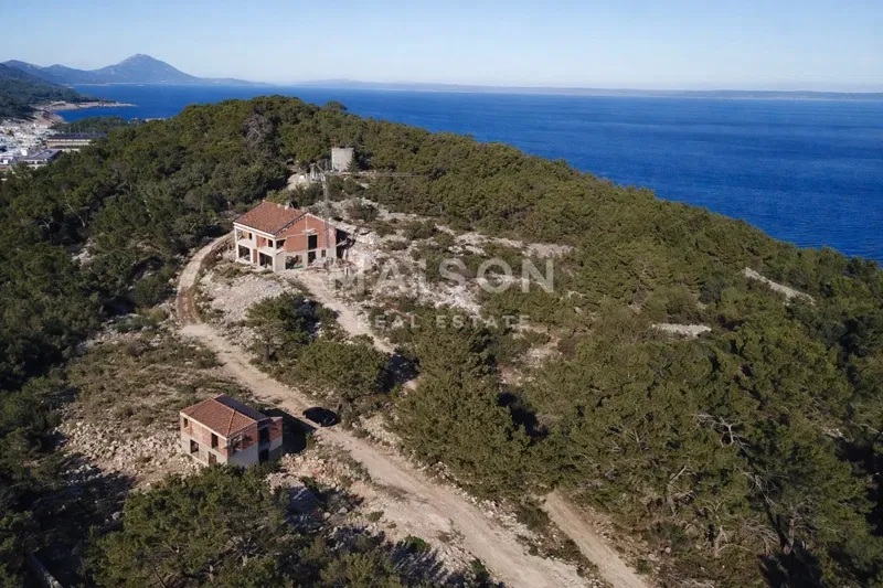 Building Land on Lošinj, 827 m² – Prime Location – 2