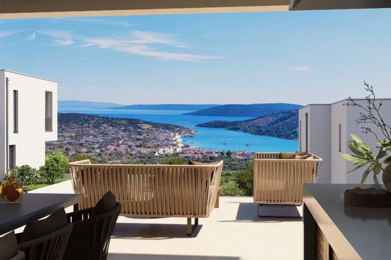 Attractive building plot with permit and sea view – 3