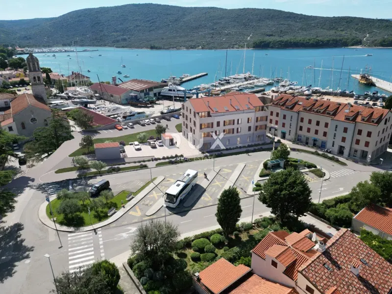 OSTROV CRES, MESTO CRES - vynikajúca novostavba na top mieste, priamo v centre 50 m od mora – 3
