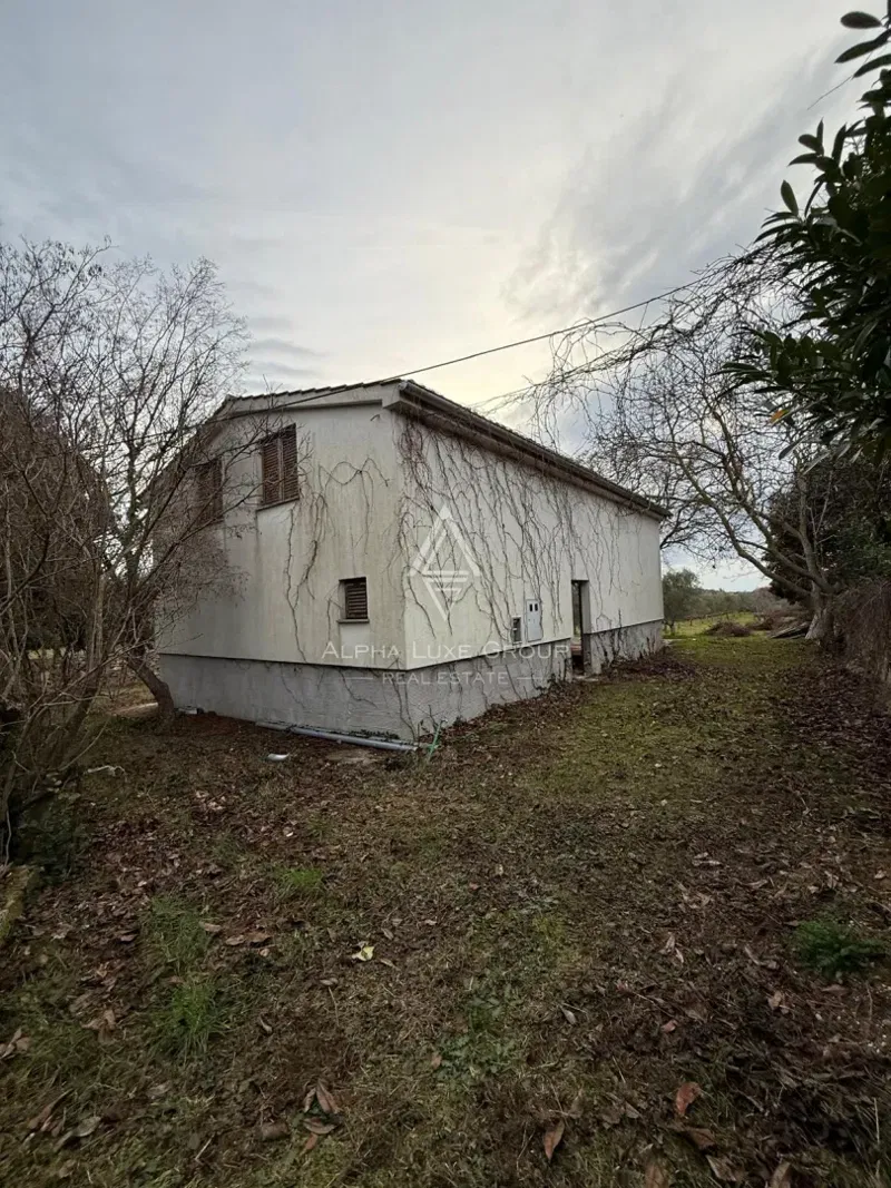 Istria, Rovigno – Casa con potenziale sviluppo – 2