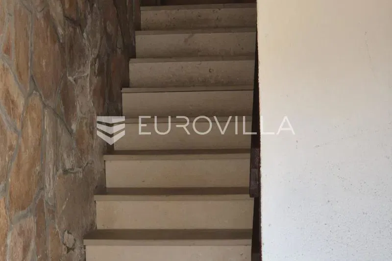 Brač, Milna - semi-detached stone house with restaurant, first row to the sea – 3