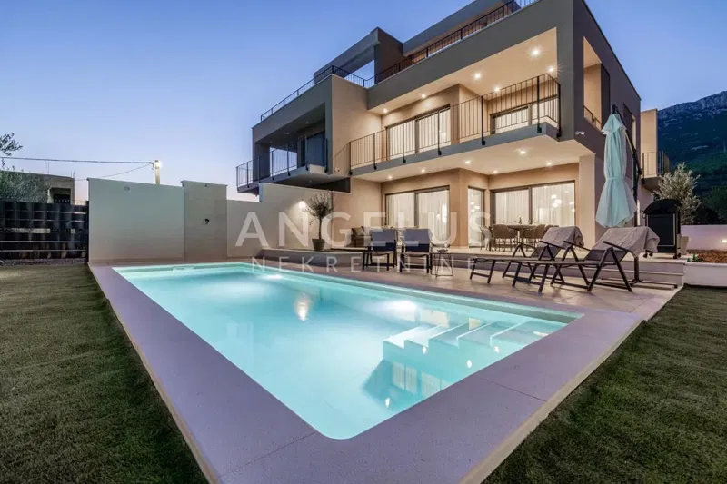 Kastela - Moderne Villa mit Pool und Aussicht, ZU VERMIETEN