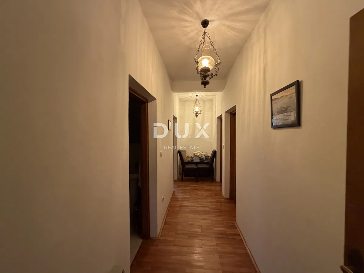 ZADAR, PLOVANIJA – Elastyczna przestrzeń biznesowa 200 m²