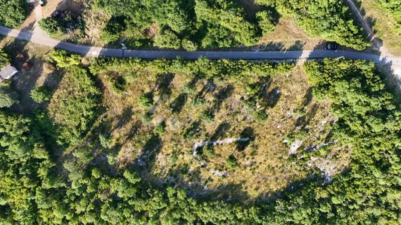 Terreno edificabile Kunj, Raša, 1.909m2 – 3