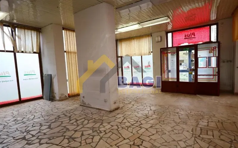 Lokal użytkowy Pula – 3