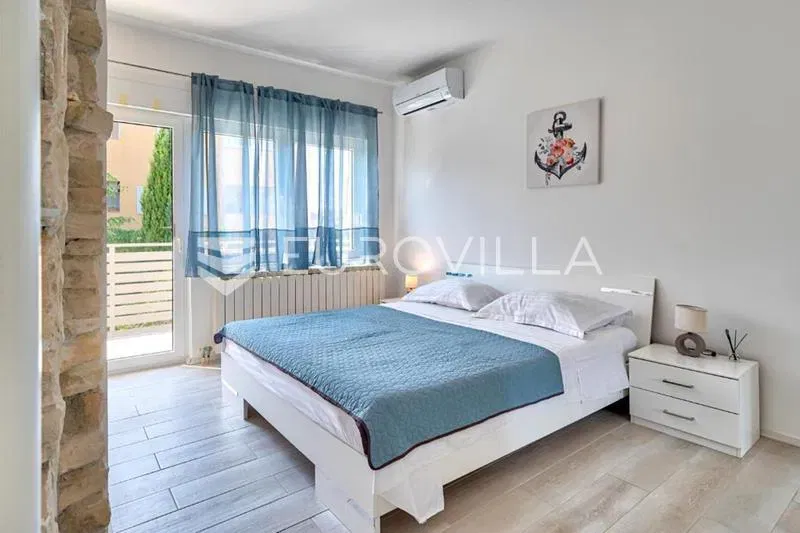 Luxurious Detached Villa with Pool and Sauna in Liznjan – 3
