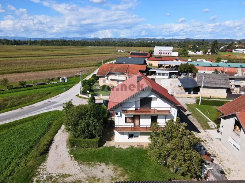 House with two residential units in the vicinity of Samobor – 3
