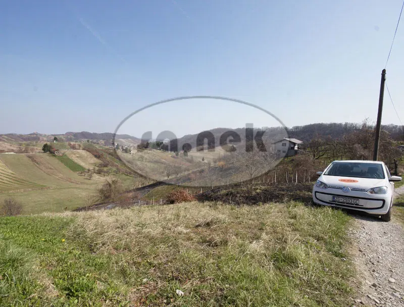 Land in Molvice – 3