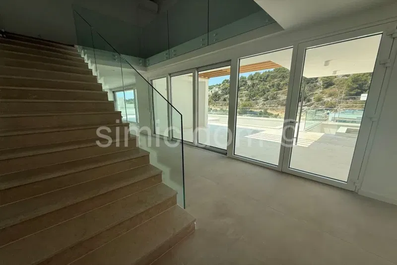 Villa first row to the sea, Sevid – 3