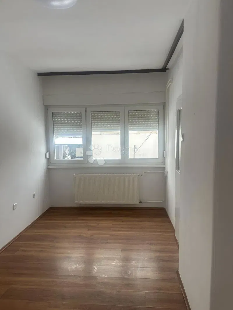 Locale commerciale Donja Dubrava, 70m2 – 2