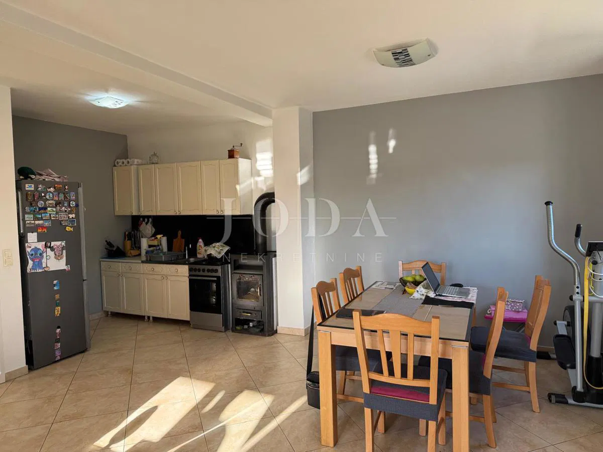 Wohnung Dražice, Jelenje, 80m2