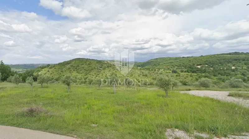 Buie, Castelnuovo, terreno perfetto di 553 m2 vicino al confine! – 2