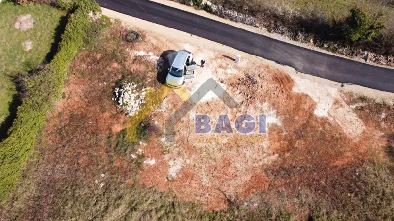 MARČANA – Terreno edificabile con progetto e permesso di costruzione – 2