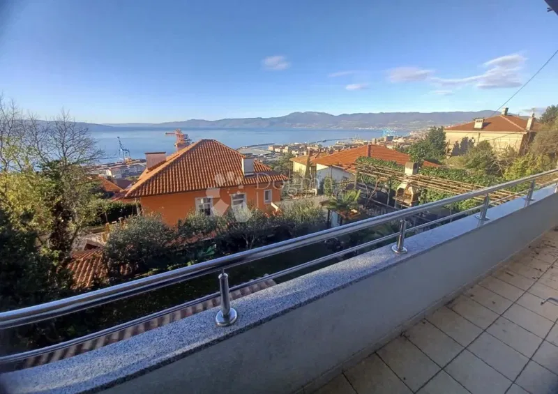 Flat Trsat, Rijeka, 85m2 – 2