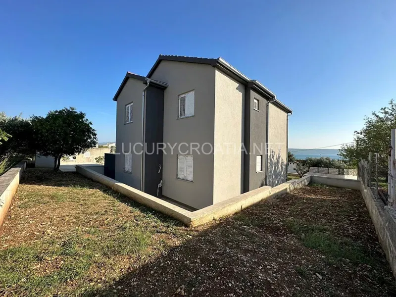 Casa con vista mare in vendita a Maslenica, nei dintorni di Zara – 3