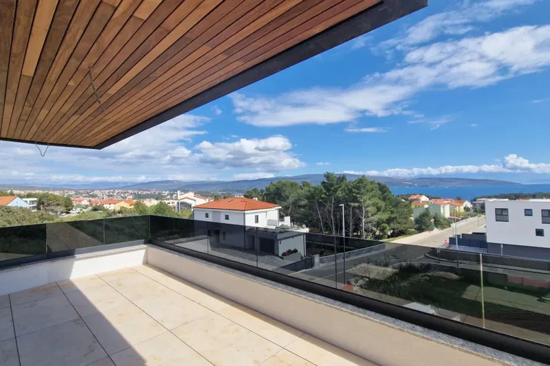 Penthouse with roof terrace and swimming pool – 2