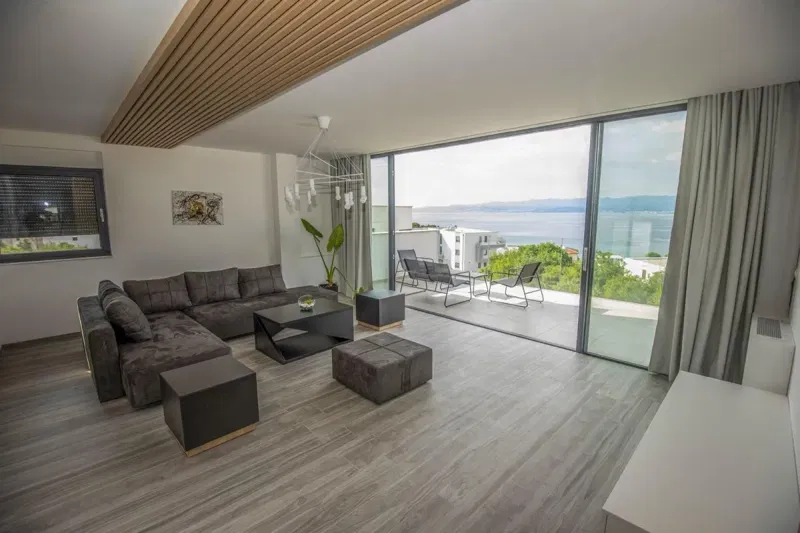 Luxury penthouse near the sea – 3