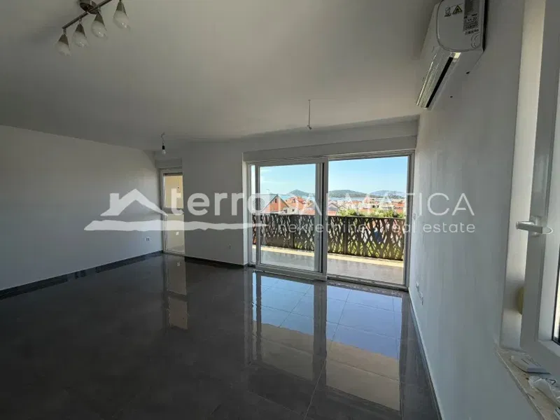 Two-bedroom apartment Tribunj - panoramic sea view, top floor – 2