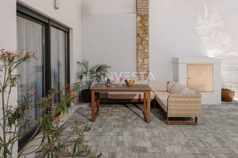 Luxury ground-floor apartment – 3