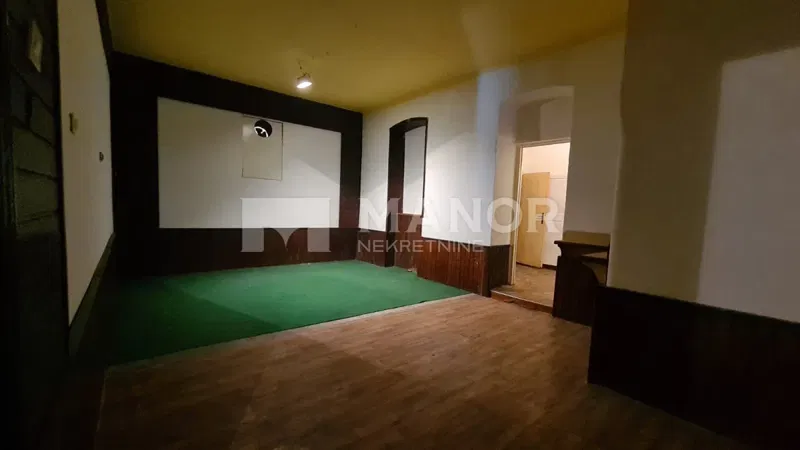 Business premise Sušak, Rijeka, 168m2 – 2