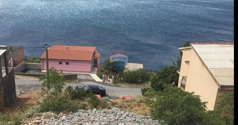 Senj, građevinsko zemljište 471 m2, započeta gradnja, građevinska dozvola, pogled more