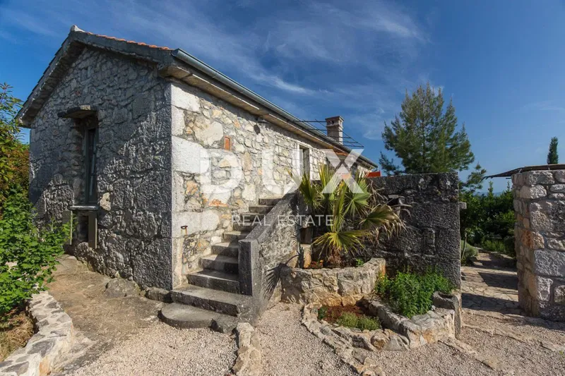 ISLAND OF KRK, TOWN OF KRK (surroundings) - A rarity! Property with indigenous stone houses, swimming pools and a Mediterranean garden – 2