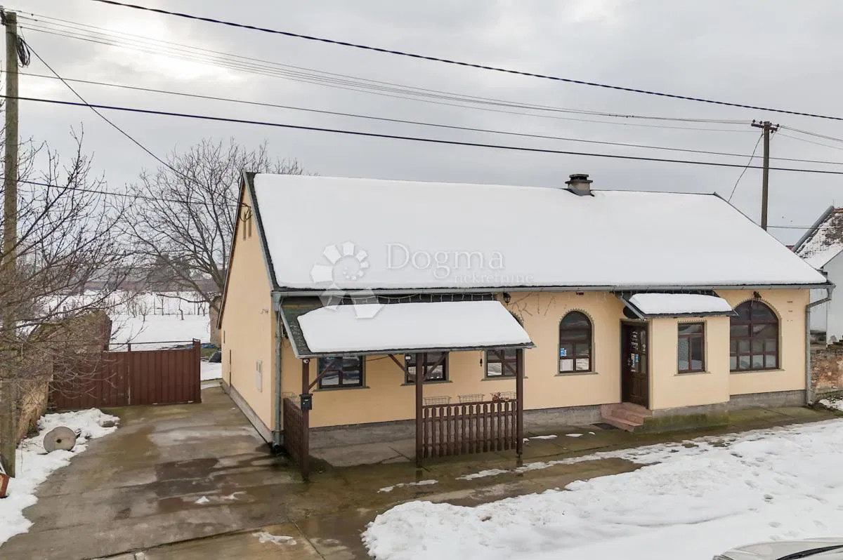 Коммерческая Bobota, Trpinja, 130m2