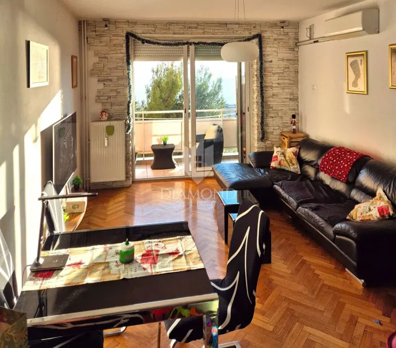 RIJEKA, GORNJA VEŽICA- Apartment with sea view, 2 bedrooms + living room – 2