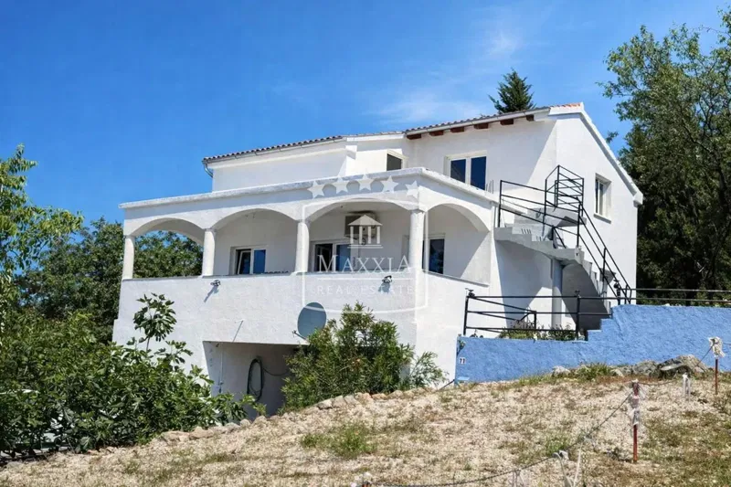 Starigrad – House with a large yard and open sea view! 369.000€ – 3
