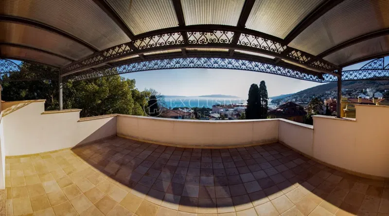 Wohnung Opatija - Centar, Opatija, 350m2