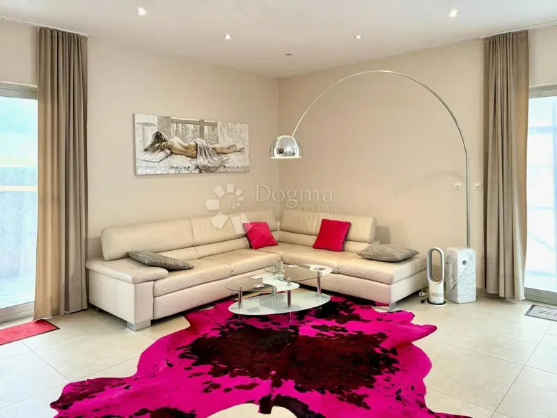 Casa Novi Bokanjac, Zadar, 450m2 – 2